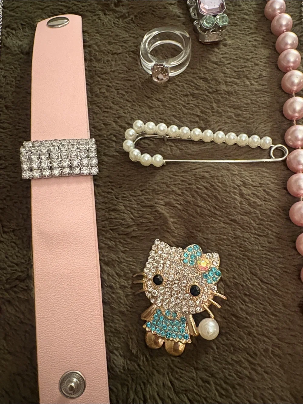 Icing Pink Pearl Necklace and Pink Charm Jewelry Set